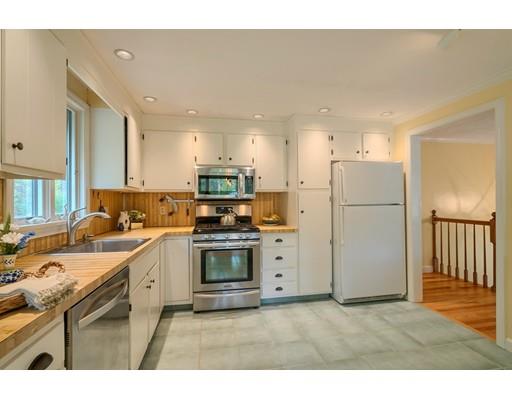 59 Queensland Road Billerica, MA 01862 - Photo 9 of 30 Gallery Image 9