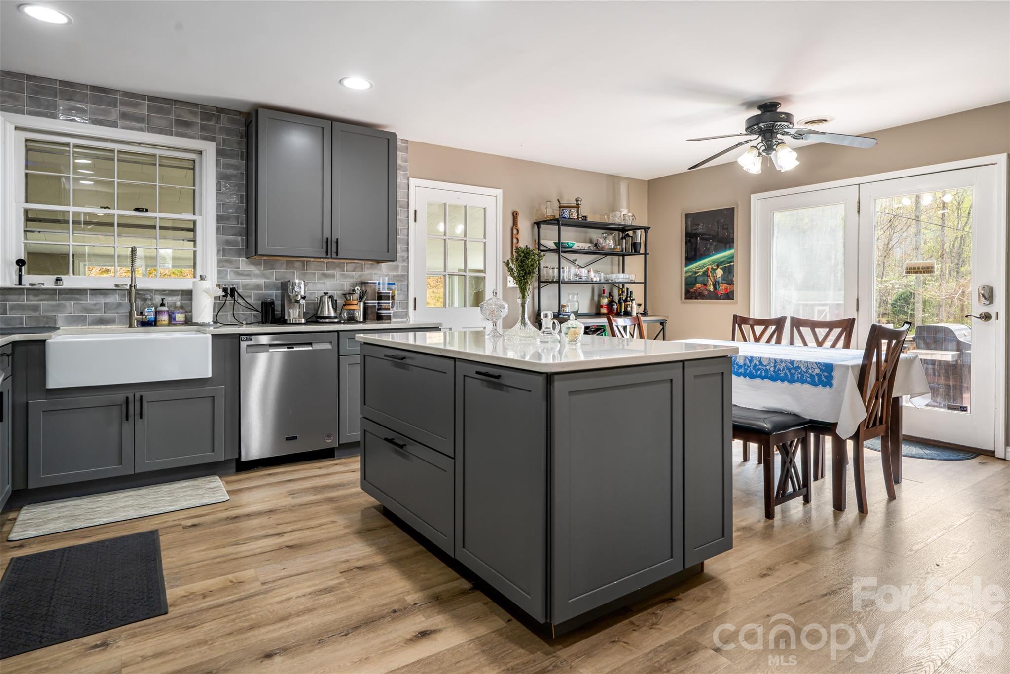 233 Church Road Fairview, NC 28730 - Photo 8 of 42
