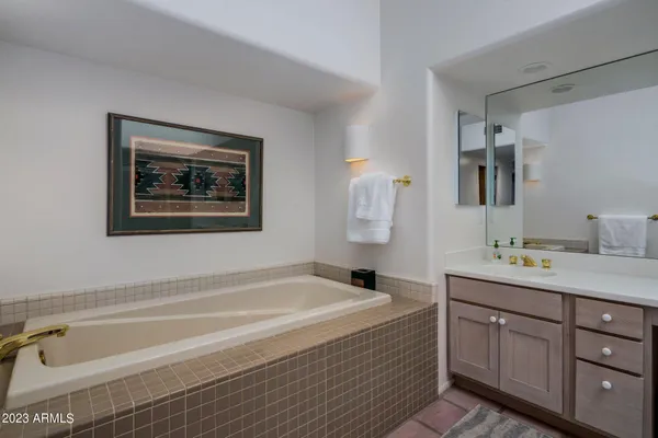 $8,000 | 10111 East Graythorn Drive, Scottsdale, AZ 85262