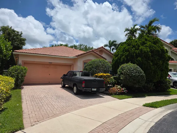 $685,000 | 4889 North Classical Boulevard, Delray Beach, FL 33445