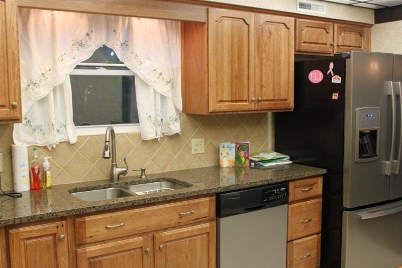 6270 Smokey Ridge Road Roanoke, VA 24018 - Photo 23 of 48 Kitchen3