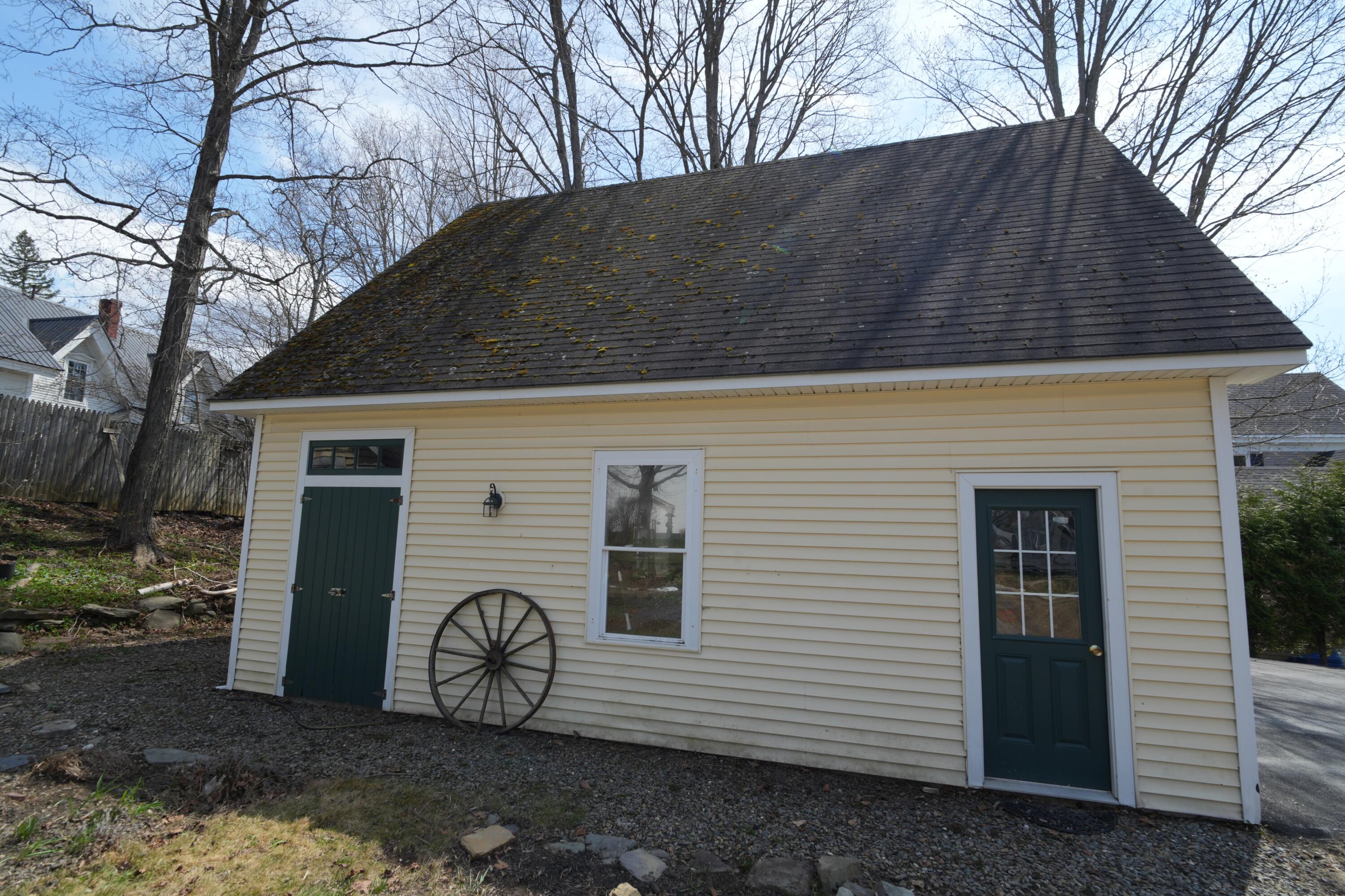 129 Main Street Houlton, ME 04730 - Photo 14 of 102