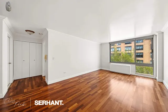 $599,000 | 2 South End Avenue, Unit 6J | Battery Park City