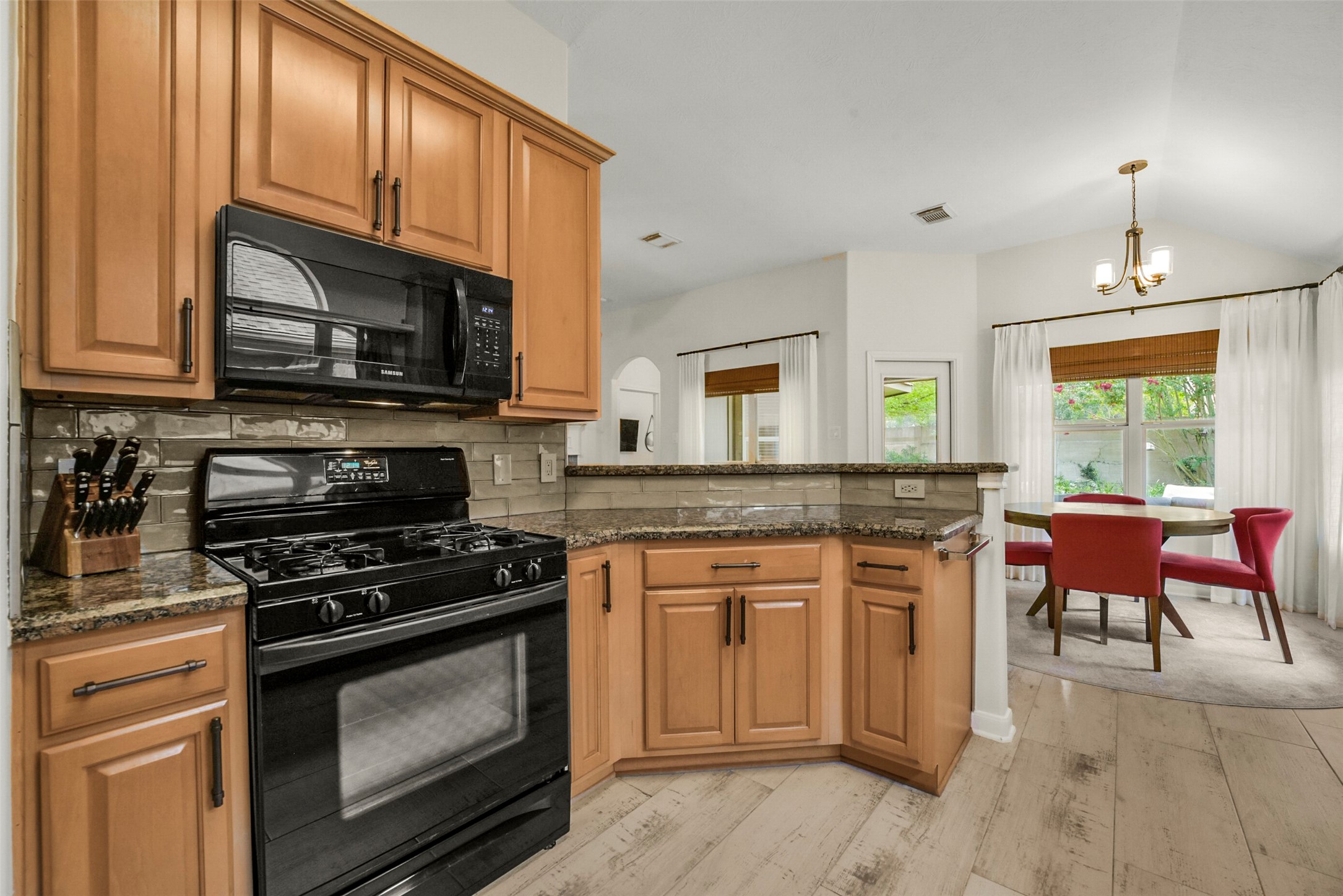 3107 Candle Pond Lane Spring, TX 77388 - Photo 15 of 30 Gallery Image 15