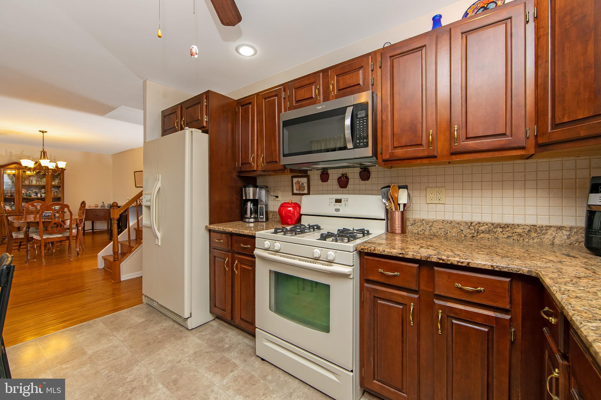 11 Heritage Road Marlton, NJ 08053 - Photo 24 of 36
