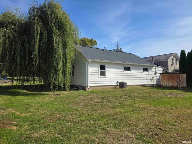 $89,900 | 306 8th Avenue South, Albany, IL 61230