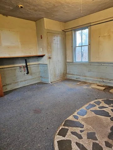 $298,000 | 555 Highland Avenue, Phillipston, MA 01331