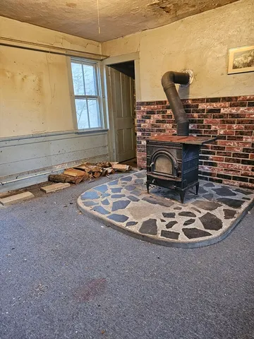 $298,000 | 555 Highland Avenue, Phillipston, MA 01331