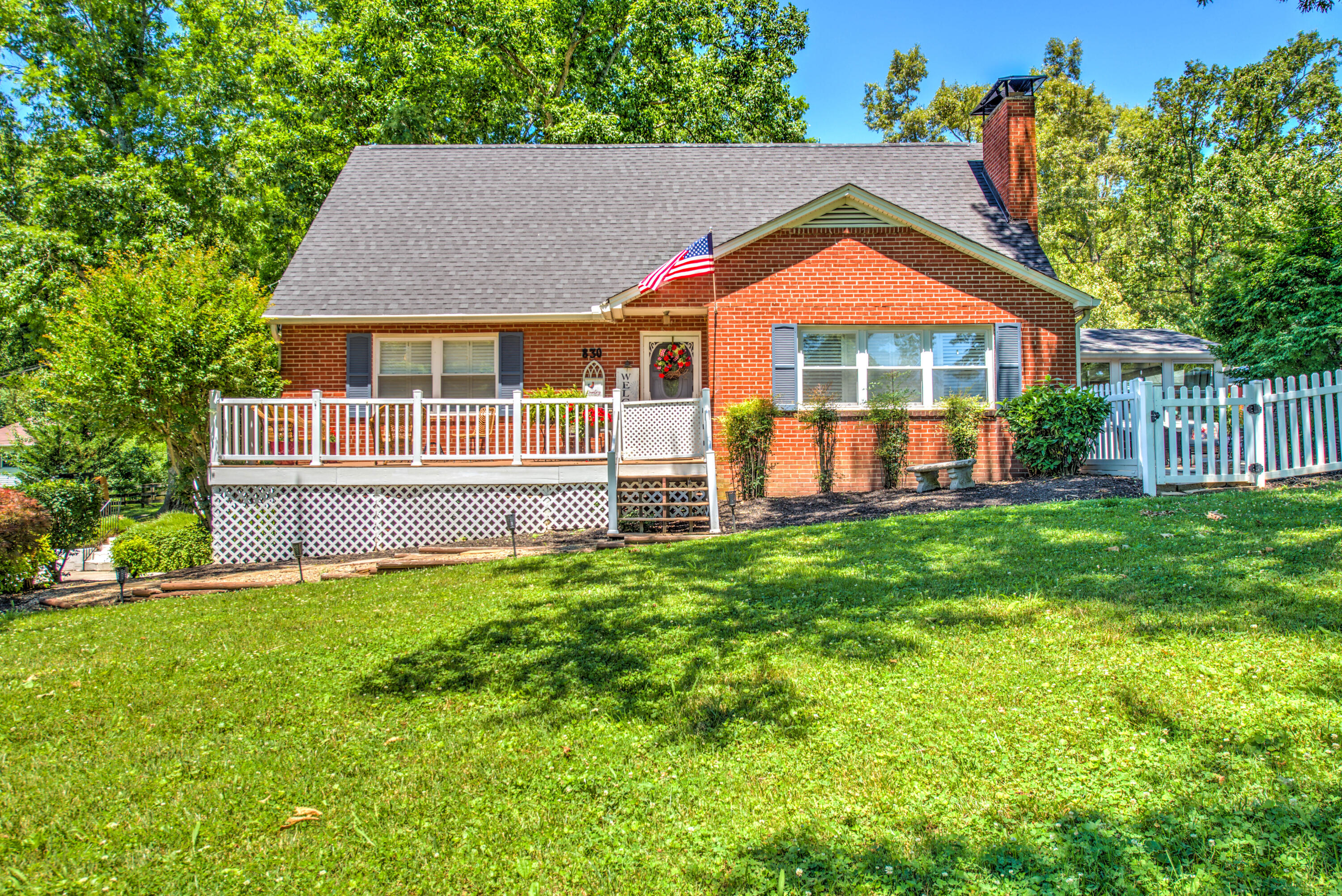 830 Ridgeview Drive Clinton, TN 37716 - Photo 1 of 37 1