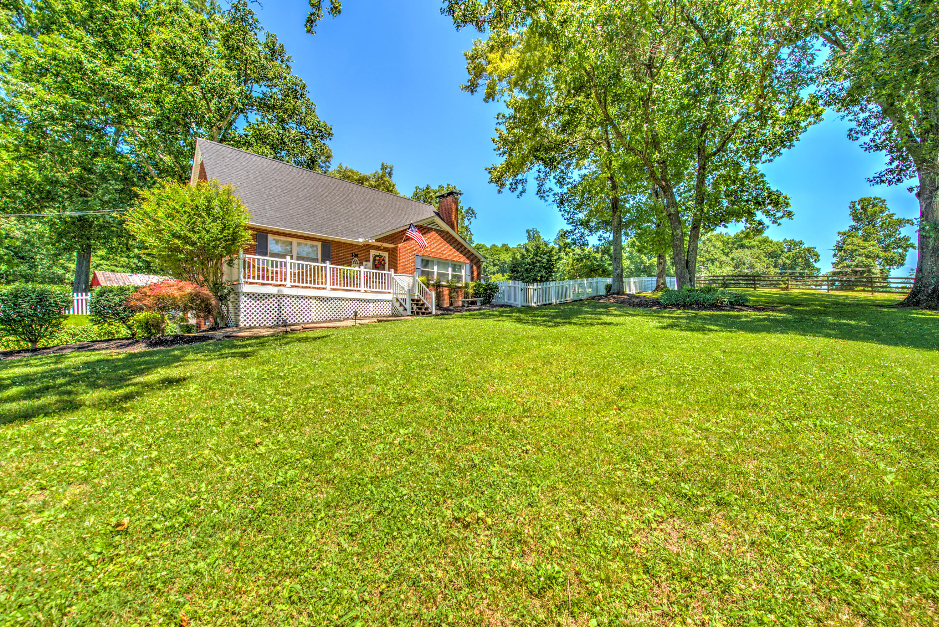 830 Ridgeview Drive Clinton, TN 37716 - Photo 2 of 37 2