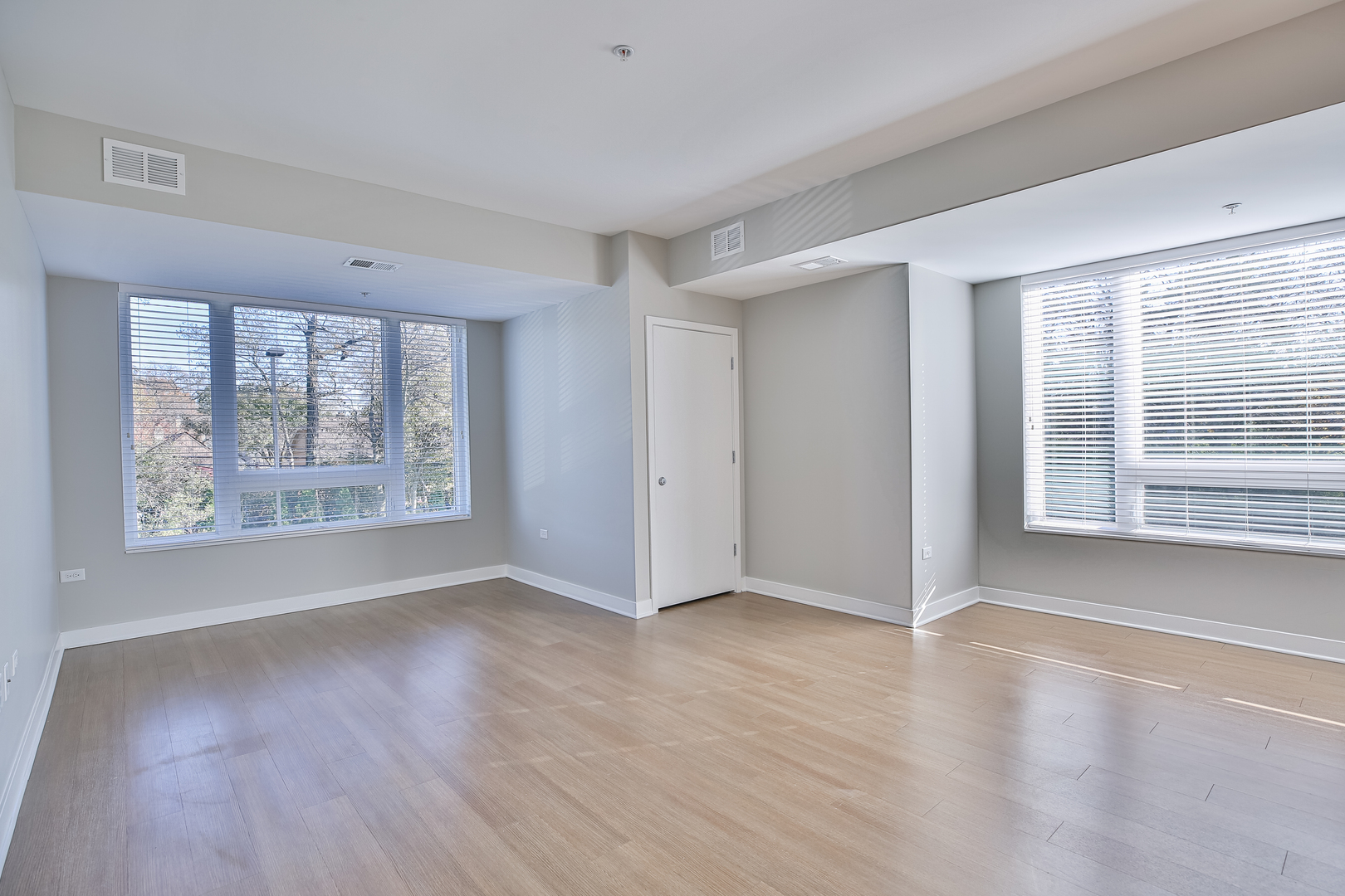 205 West Touhy Avenue, Unit 247 Park Ridge, IL 60068 - Photo 4 of 31
