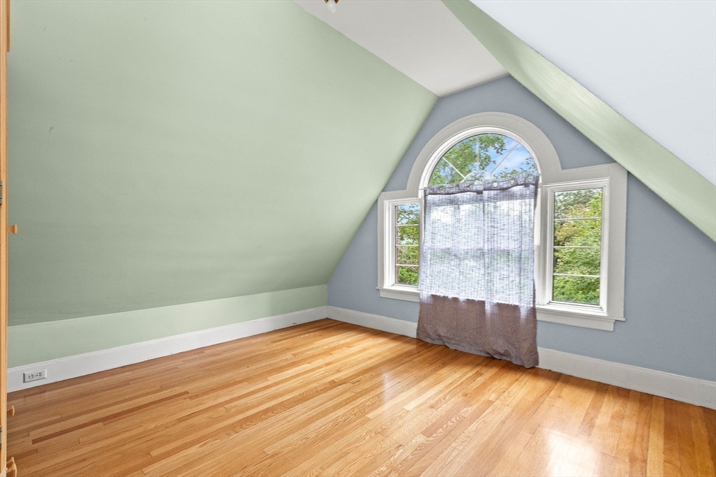 35 Beach Road Gloucester, MA 01930 - Photo 23 of 42