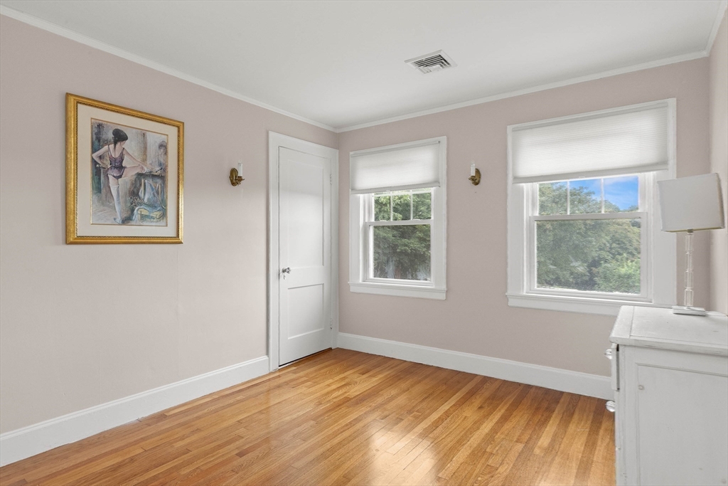 35 Beach Road Gloucester, MA 01930 - Photo 26 of 42