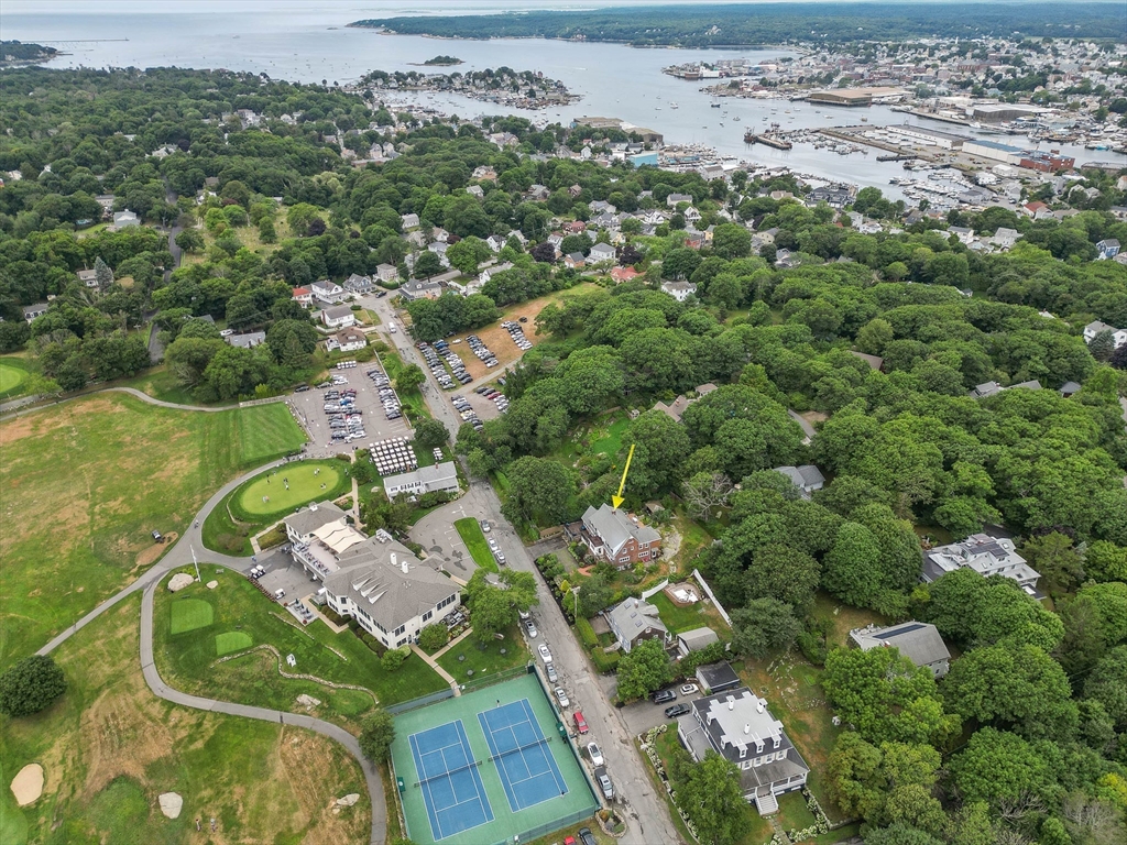 35 Beach Road Gloucester, MA 01930 - Photo 3 of 42