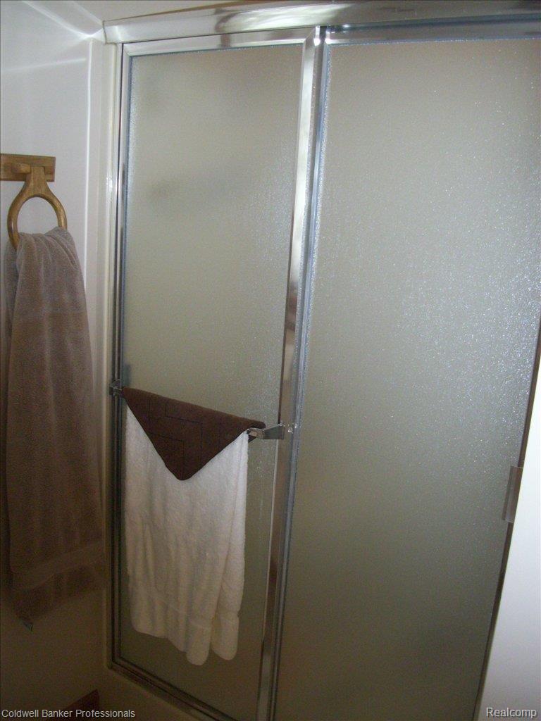 3470 Hagerman Road Leonard, MI 48367 - Photo 15 of 21 Master Bath