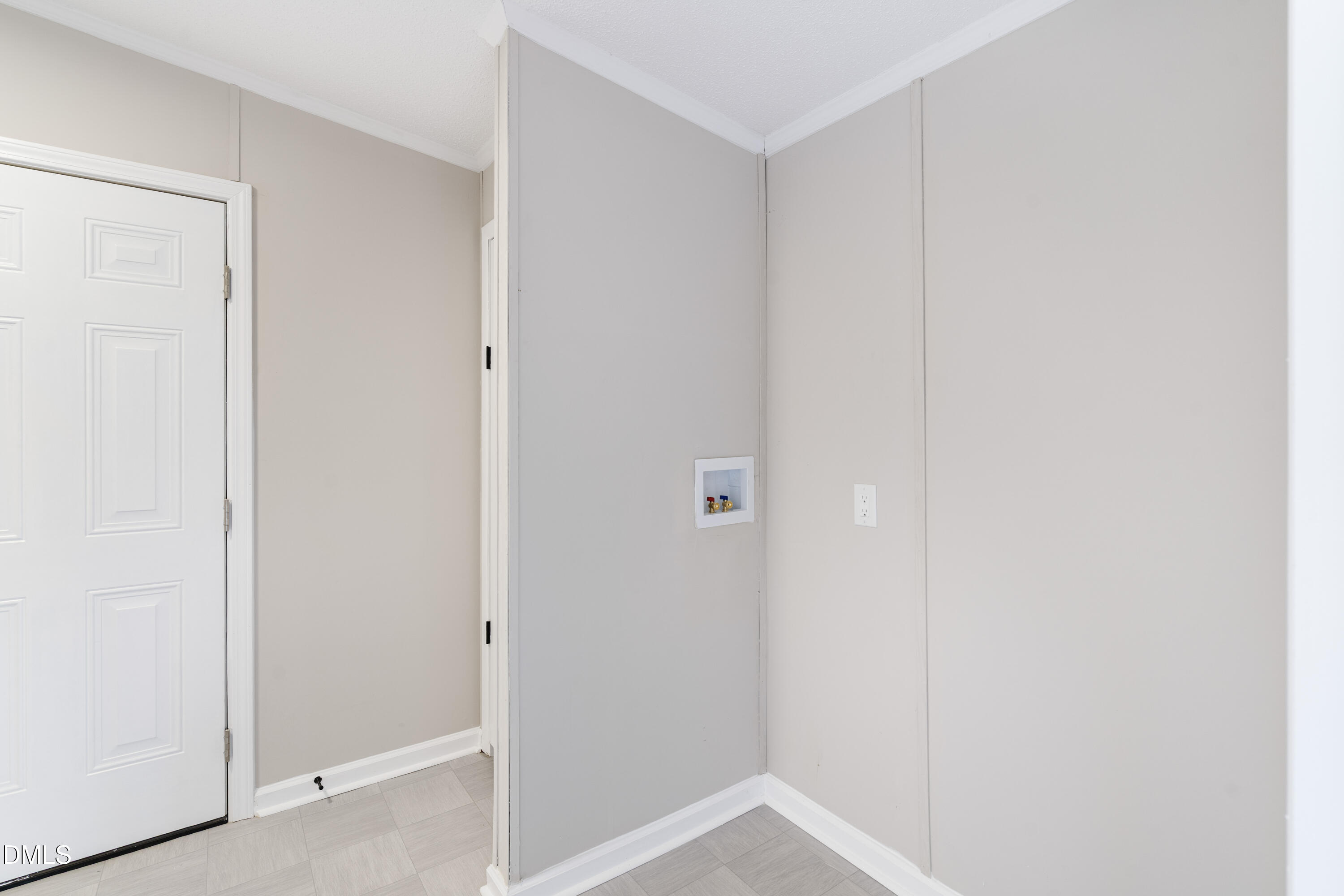 2048 Town Crier Road Kinston, NC 28504 - Photo 47 of 48 a view of small space