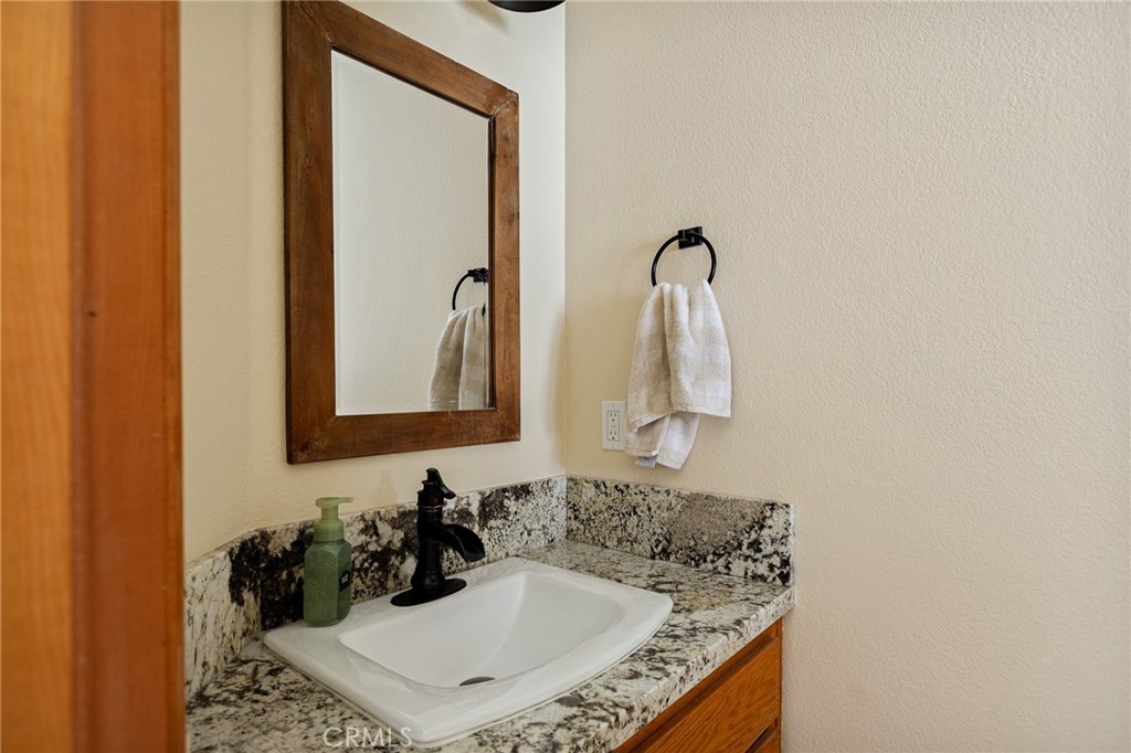1108 Grass Valley Road Lake Arrowhead, CA 92352 - Photo 13 of 70