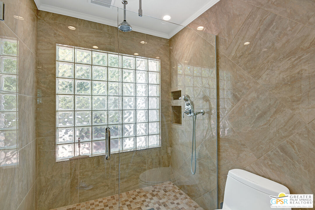 830 North Riverside Drive Palm Springs, CA 92264 - Photo 22 of 45
