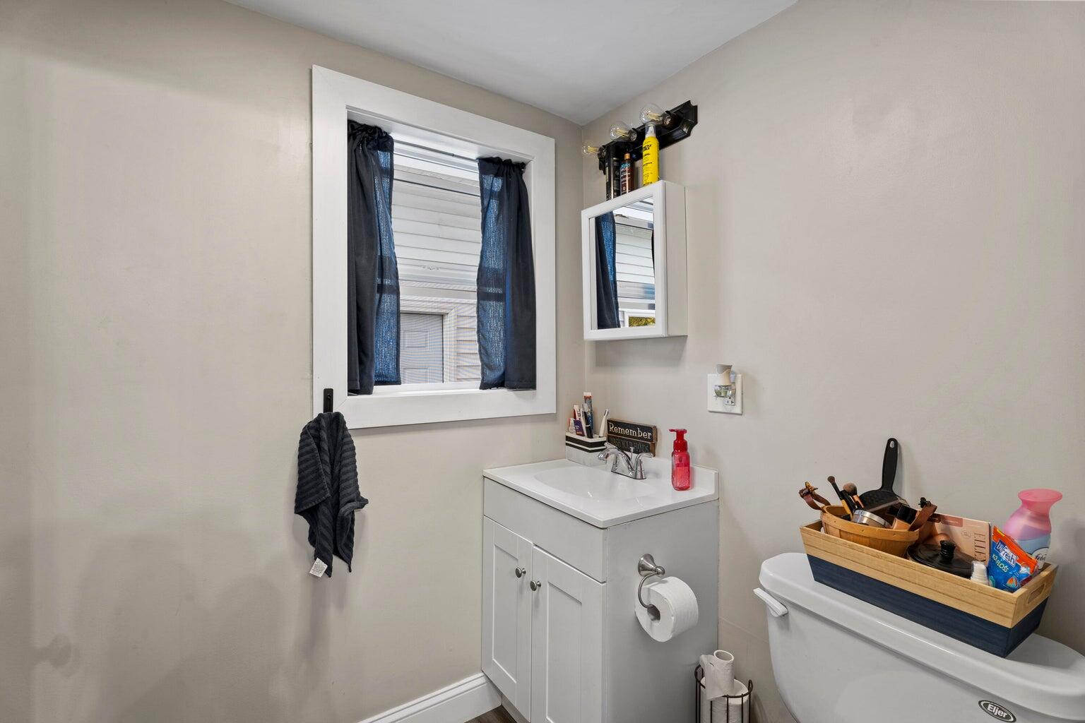 51 Annis Road Hermon, ME 04401 - Photo 20 of 29 20240830170938505073000000-o