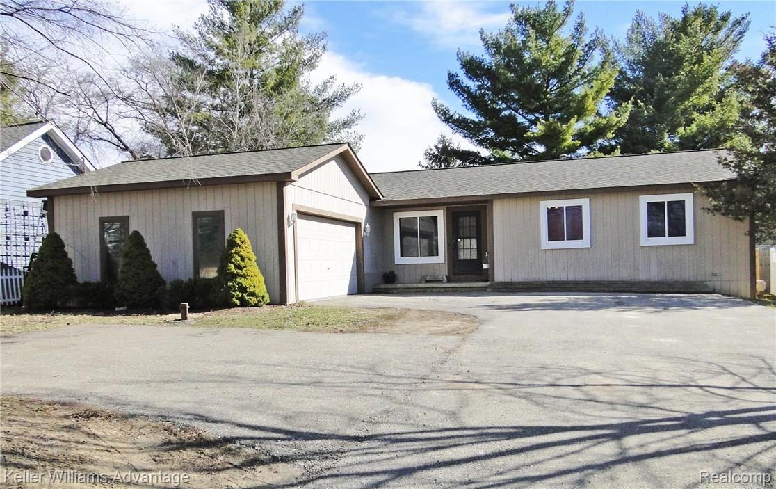 2740 South Commerce Road Walled Lake, MI 48390 - Photo 1 of 15 Front Exterior.jpg