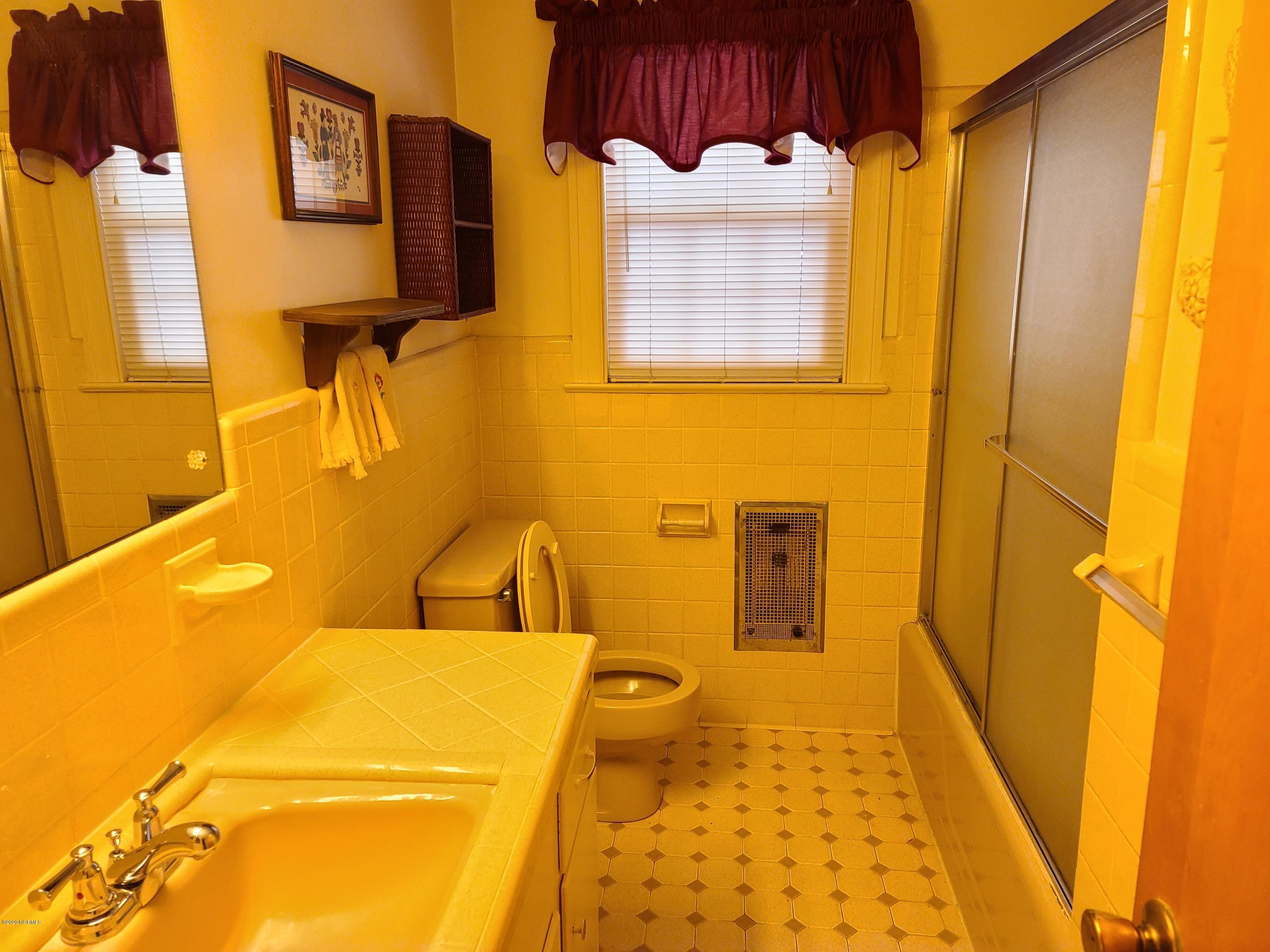 3401 Dobbs Farm Road Kinston, NC 28504 - Photo 19 of 19 Bath No. 2
