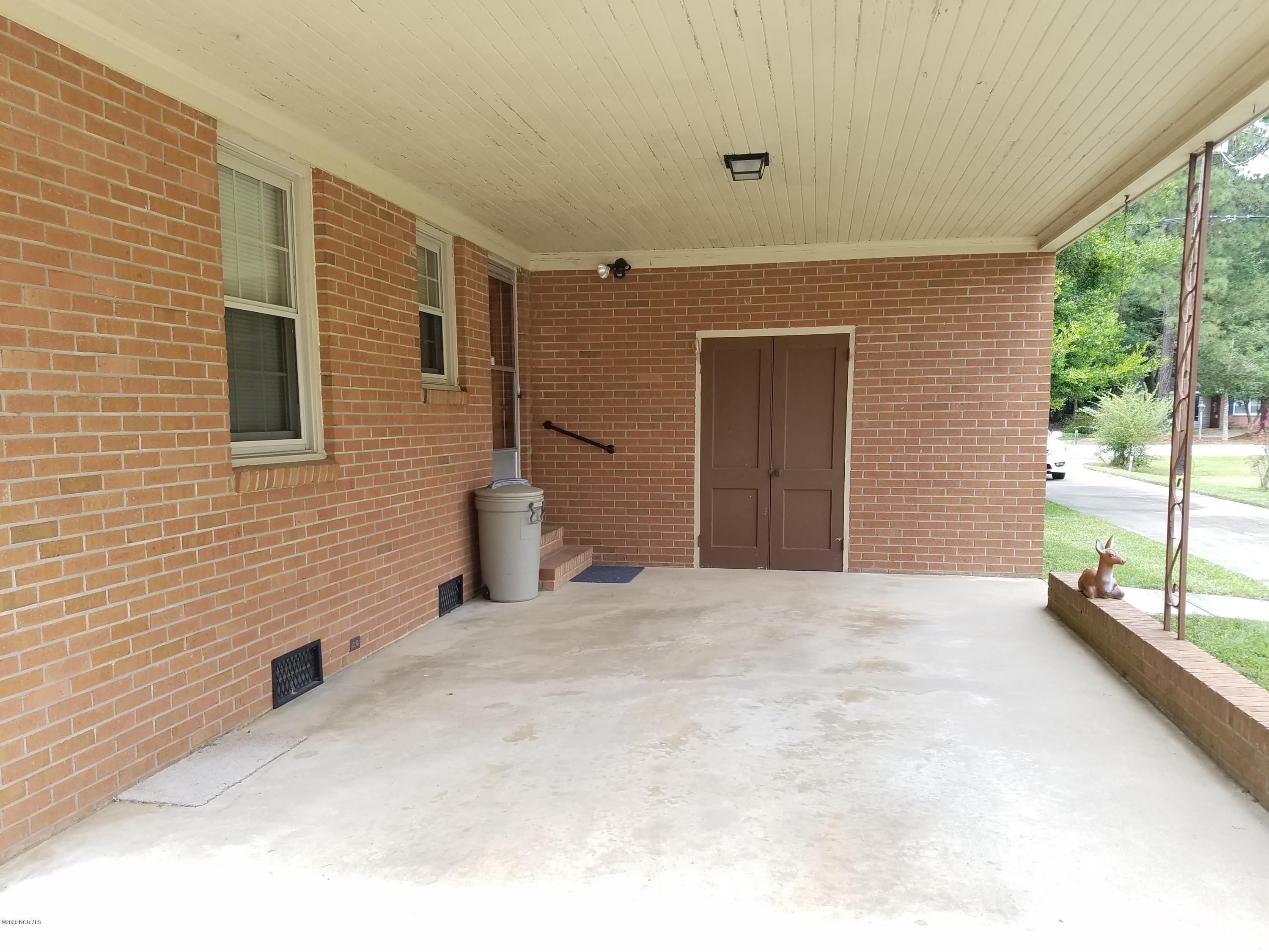 3401 Dobbs Farm Road Kinston, NC 28504 - Photo 3 of 19 Carport