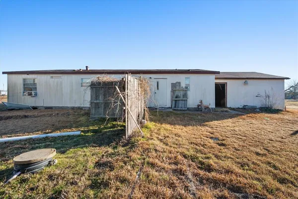 $70,000 | 377 Northwest County Road 2005, Corsicana, TX 75110