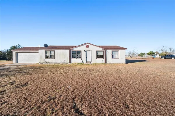 $70,000 | 377 Northwest County Road 2005, Corsicana, TX 75110