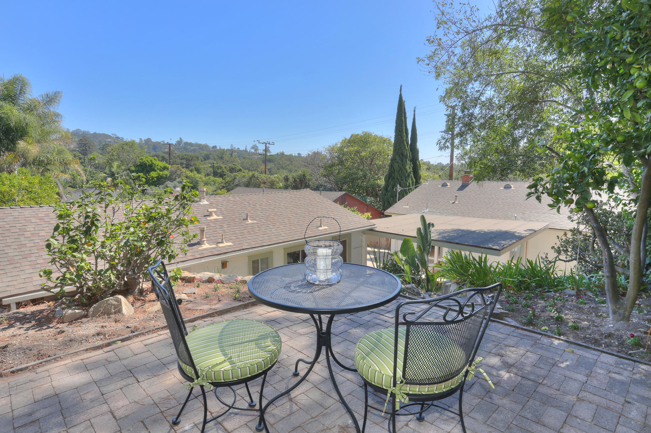 2834 Foothill Road Santa Barbara, CA 93105 - Photo 8 of 30 19