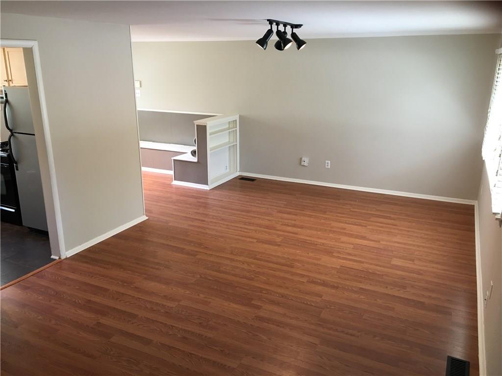 7353 Harcourt Road Indianapolis, IN 46260 - Photo 6 of 16 Gallery Image 6