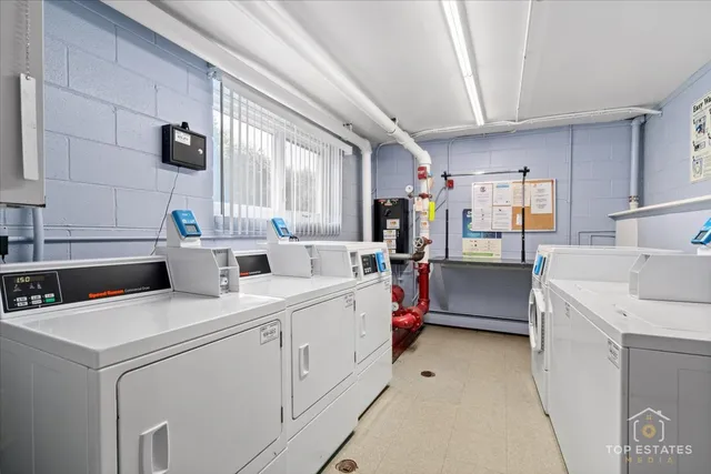 $275,000 | 1227 South Old Wilke Road, Unit 201, Rolling Meadows, IL 60005