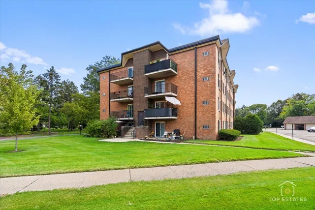 $275,000 | 1227 South Old Wilke Road, Unit 201, Rolling Meadows, IL 60005
