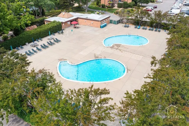 $275,000 | 1227 South Old Wilke Road, Unit 201, Rolling Meadows, IL 60005