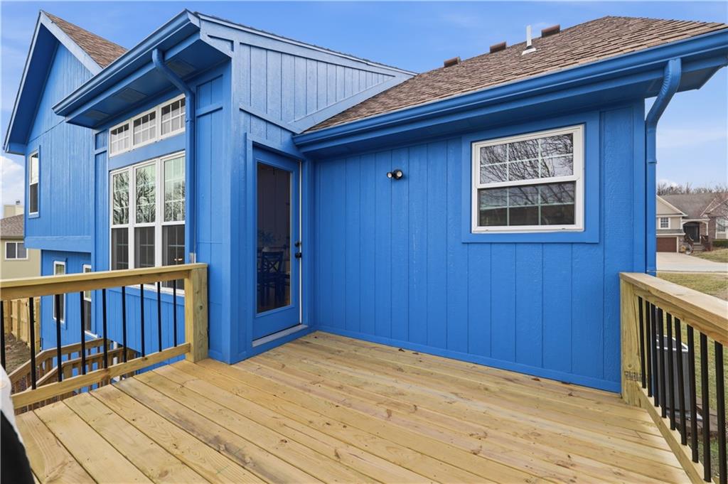 205 Pacific Court Raymore, MO 64083 - Photo 27 of 31