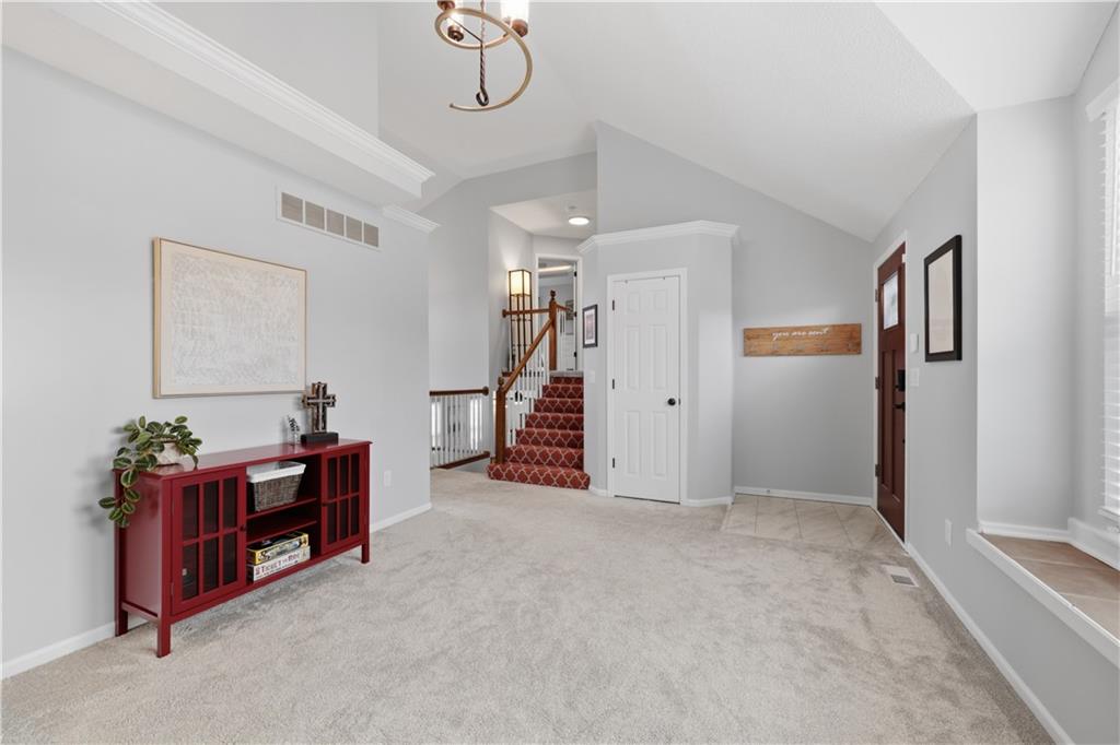 205 Pacific Court Raymore, MO 64083 - Photo 4 of 31