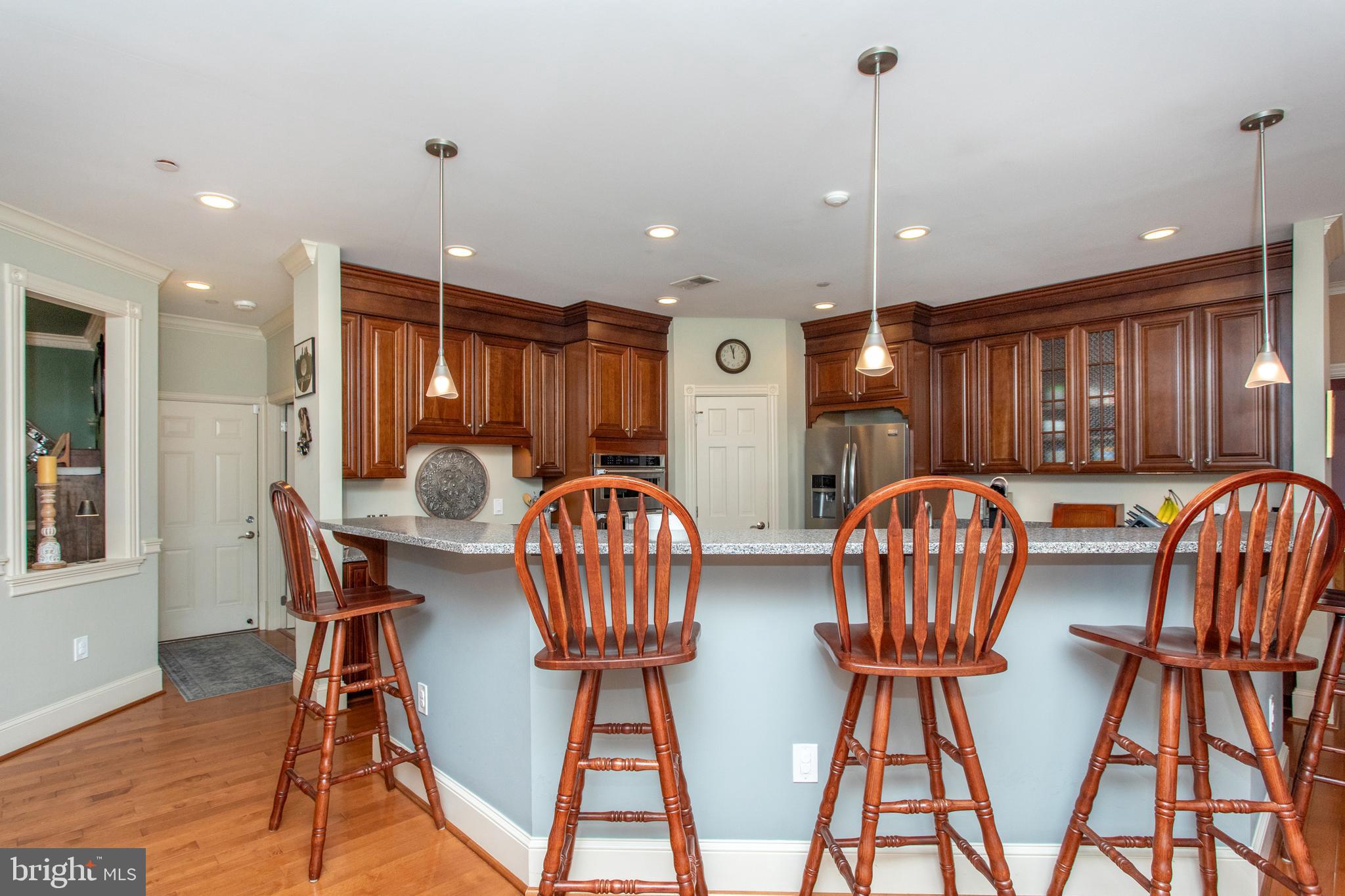 6901 Accokeek Road Brandywine, MD 20613 - Photo 18 of 82 Large breakfast bar
