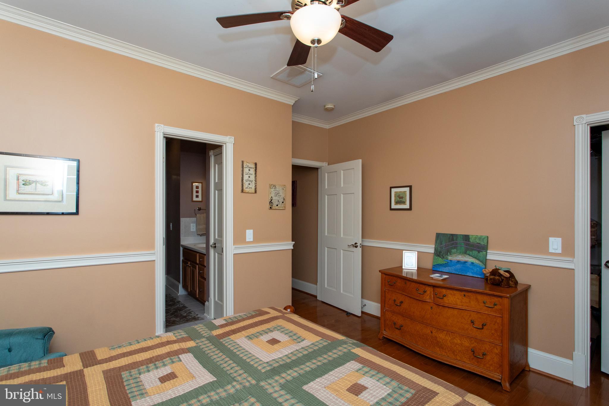 6901 Accokeek Road Brandywine, MD 20613 - Photo 45 of 82 a living room with furniture and a table