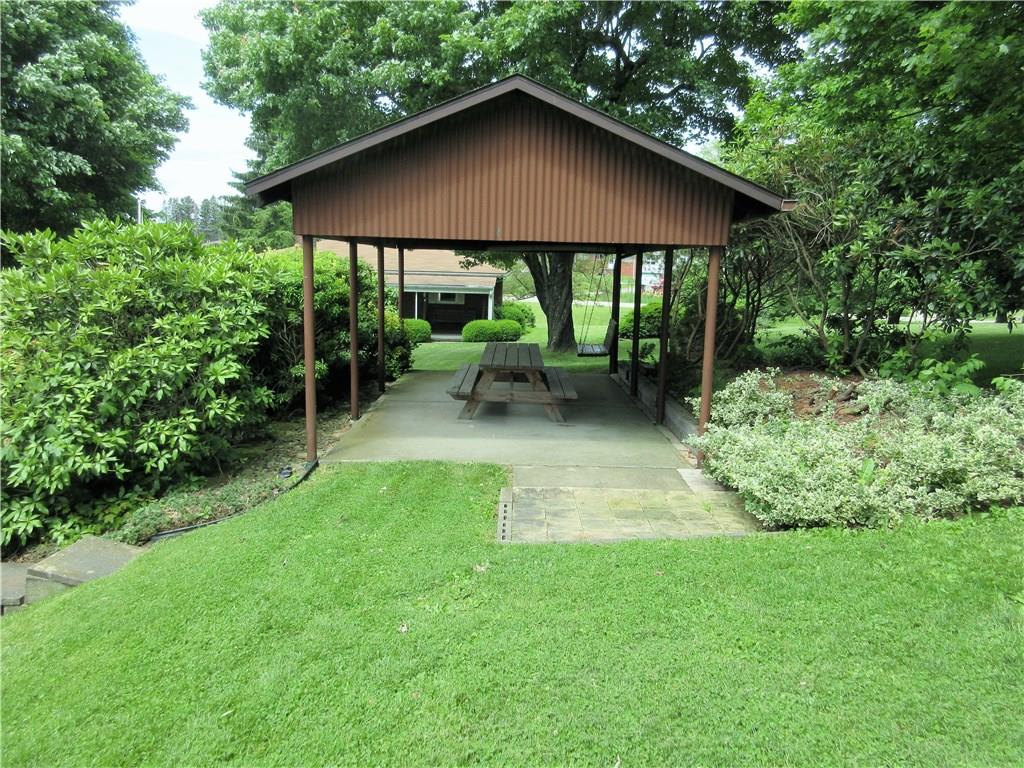 714 Freeport Road Freeport, PA 16229 - Photo 22 of 25 The 20 x 11' picnic pavilion is a great place for gatherings with family and friends!