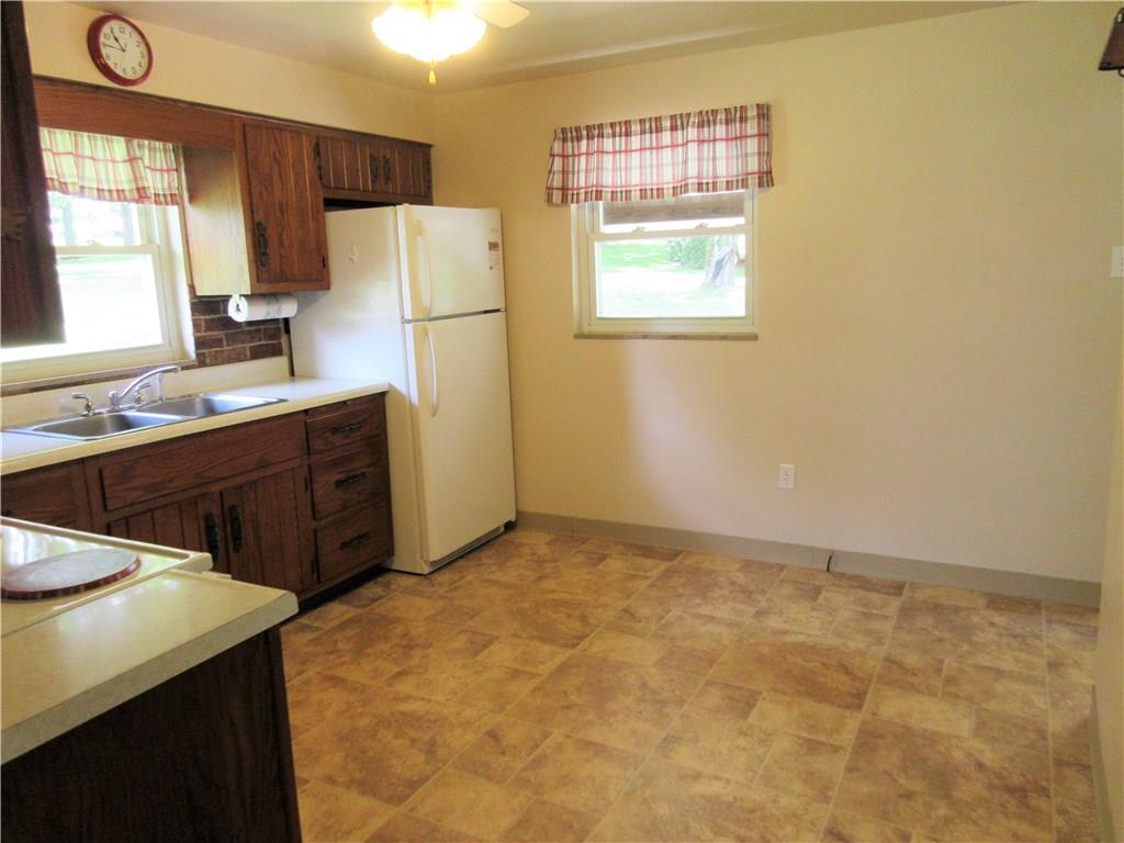 714 Freeport Road Freeport, PA 16229 - Photo 5 of 25 Room enough for a table and chairs!