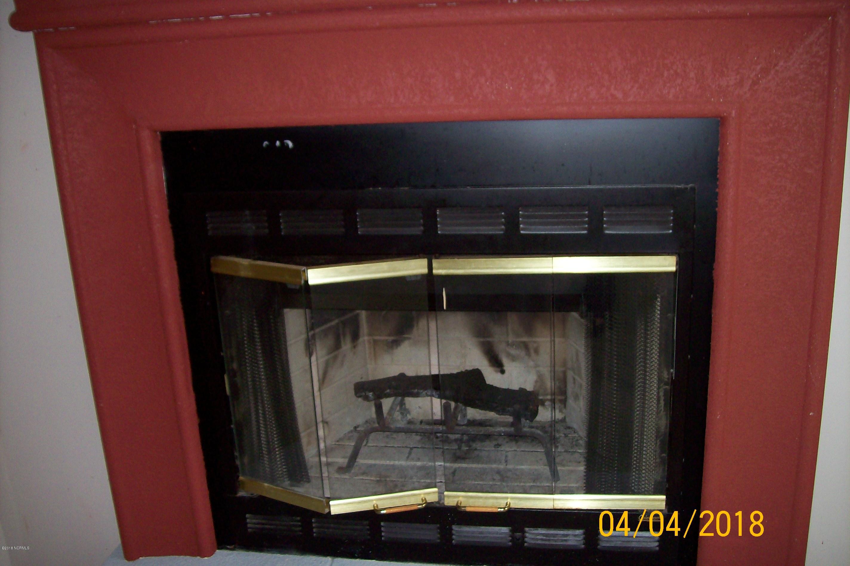 443 Battleground Road Atkinson, NC 28421 - Photo 8 of 15 100_1091