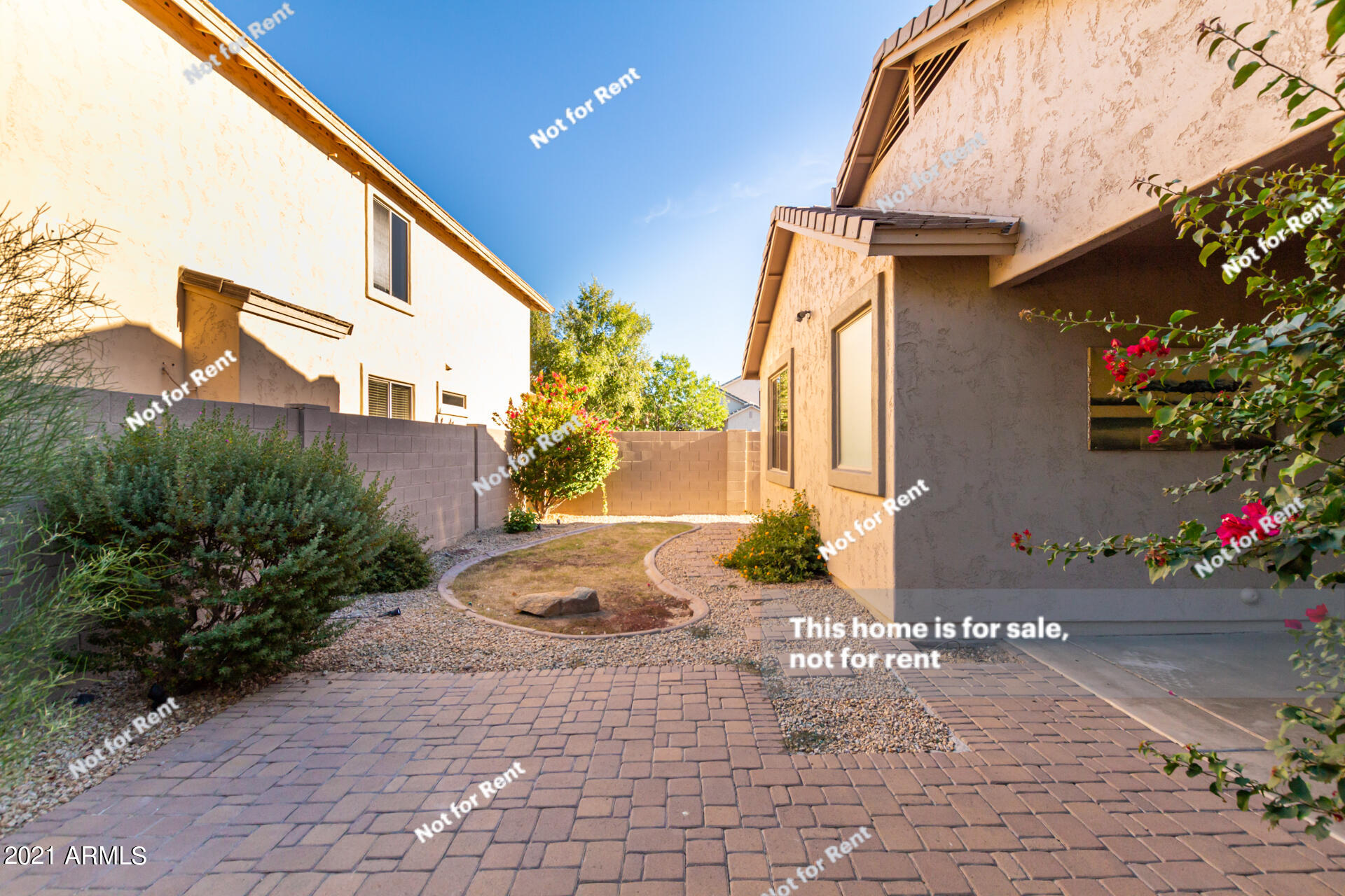 2440 East Darrel Road Phoenix, AZ 85042 - Photo 7 of 31 listing_4