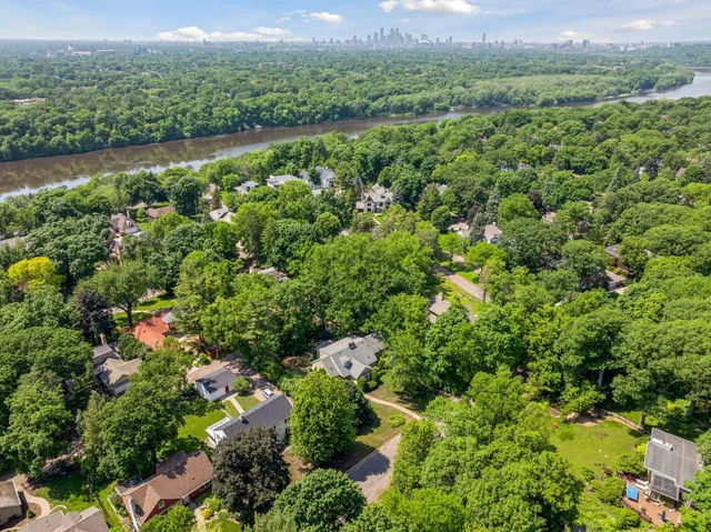 $550,000 | 317 South Stonebridge Boulevard, St. Paul, MN 55105