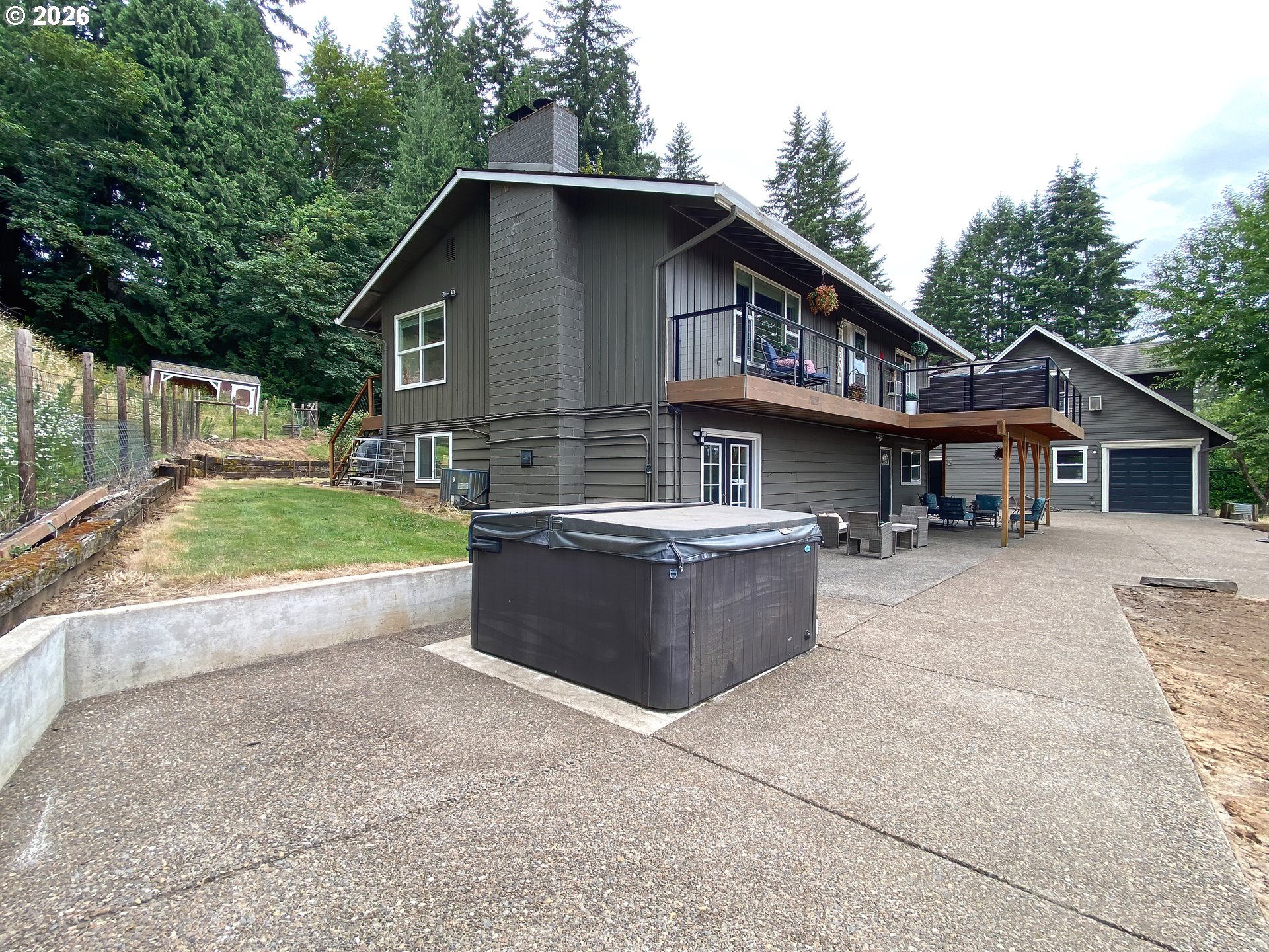 28960 Southeast Stone Road Gresham, OR 97080 - Photo 34 of 40 Hot Tub