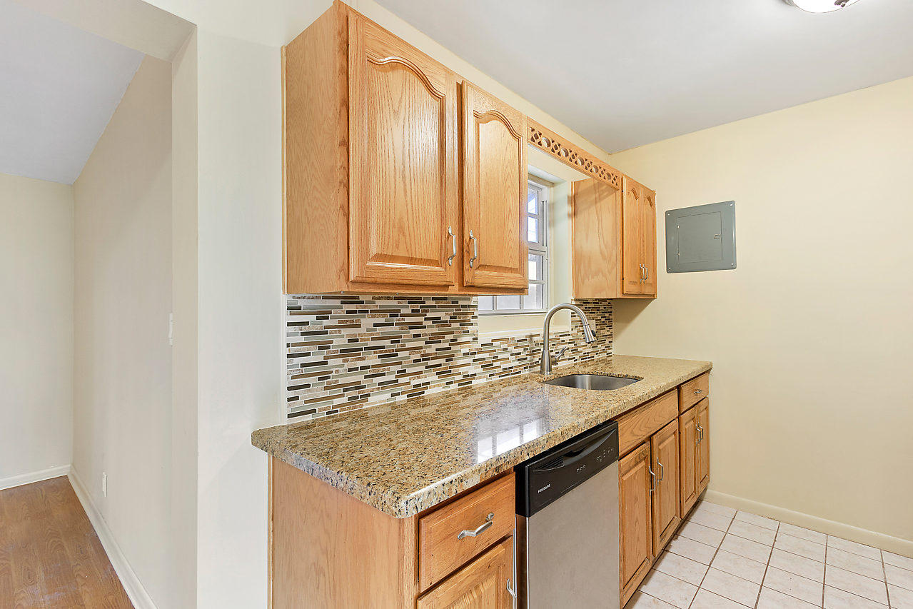 336 Winged Foot Road Lake Worth, FL 33461 - Photo 10 of 28 010-366WingedFootRd-PalmSprings-FL-small