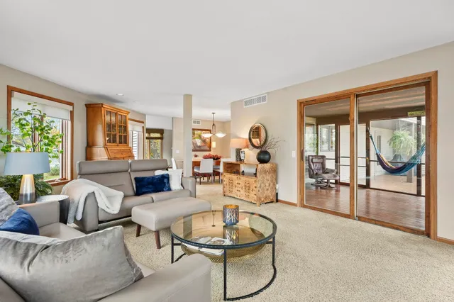 $724,900 | 4992 Sunrise Ridge Trail, Middleton, WI 53562