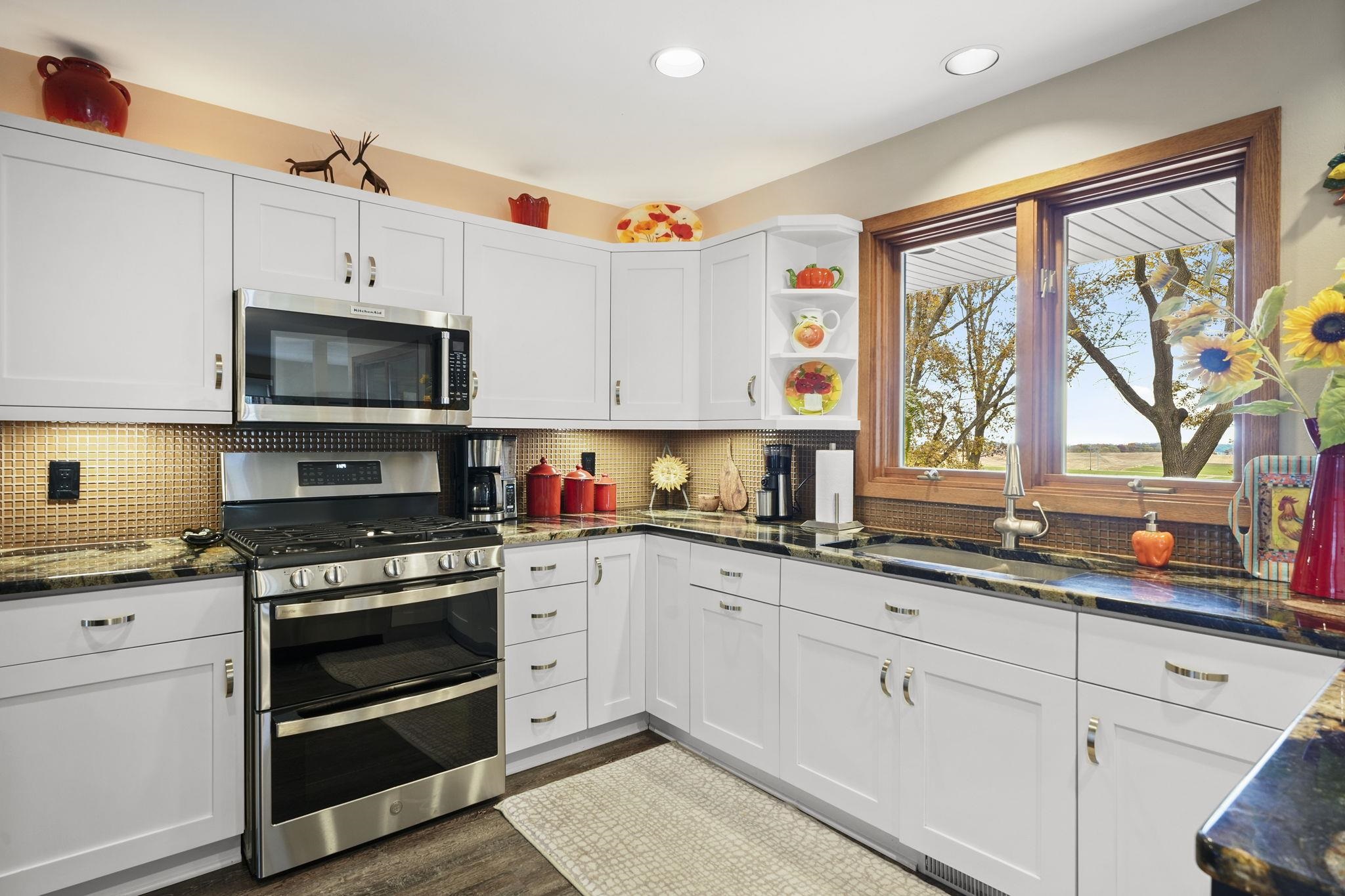 4992 Sunrise Ridge Trail Middleton, WI 53562 - Photo 12 of 61