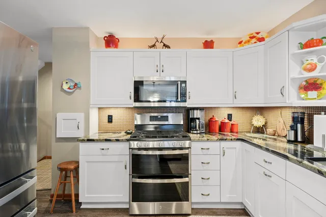 $724,900 | 4992 Sunrise Ridge Trail, Middleton, WI 53562