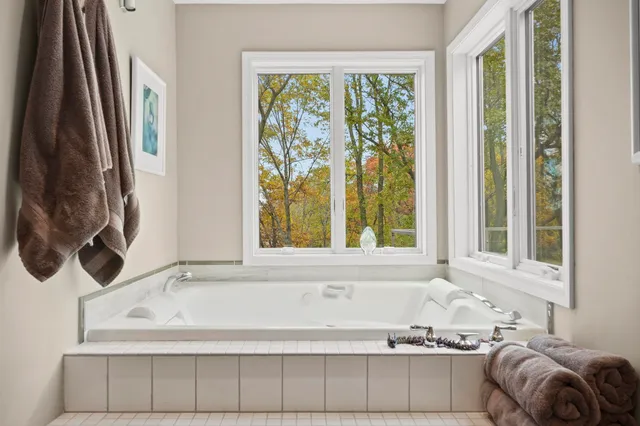 $724,900 | 4992 Sunrise Ridge Trail, Middleton, WI 53562