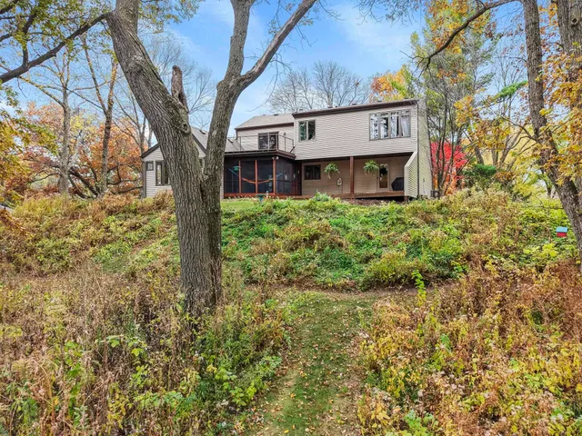 $724,900 | 4992 Sunrise Ridge Trail, Middleton, WI 53562