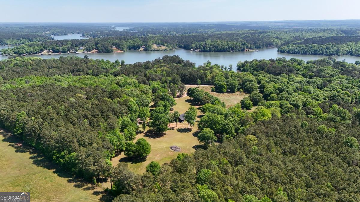 321 South Steel Bridge Road Eatonton, GA 31024 - Photo 6 of 45